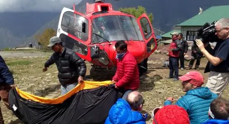 Нов ужас под Еверест: Полицията откри още 50 трупа, има и на чужденци