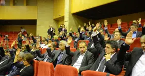 Партиите се разбраха от раз за председателите на комисиите