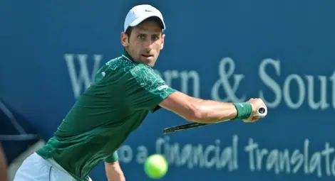 Джокович и Федерер ще спорят на финала в Синсинати