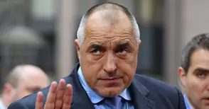 Бойко Борисов открива път и площад в Красен