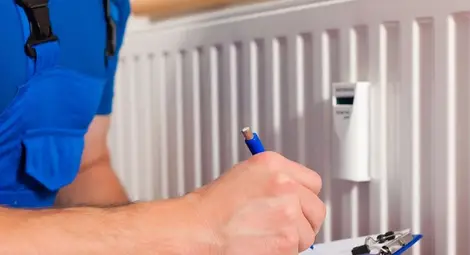 Пак крият до 30 юни новите цени на тока и парното