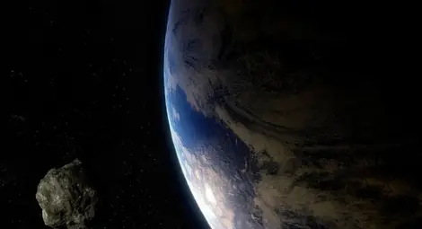 Мистериозно парче от Луната обикаля около Земята Мистериозно парче от Луната обикаля около Земята