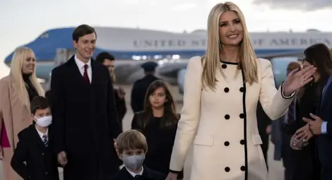 Мери Тръмп: Политическата кариера на Иванка е съсипана Мери Тръмп: Политическата кариера на Иванка е съсипана