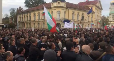Полицаите не отстъпват: Стягат нов национален протест в четвъртък