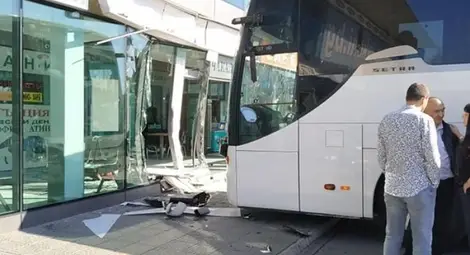 Ако влязат в толсистемата, автобусните превози може да поскъпнат Ако влязат в толсистемата, автобусните превози може да поскъпнат