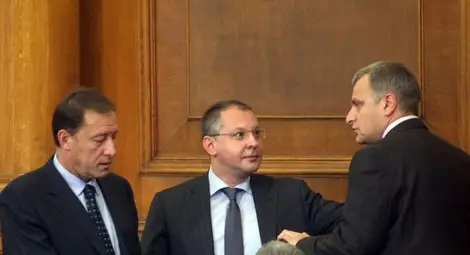 Станишев: Напускането на Курумбашев е съгласувано