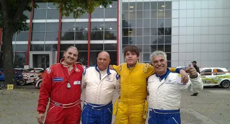 Панталеев дарява с гуми 10 екипажа на рали „България“ Панталеев дарява с гуми 10 екипажа на рали „България“