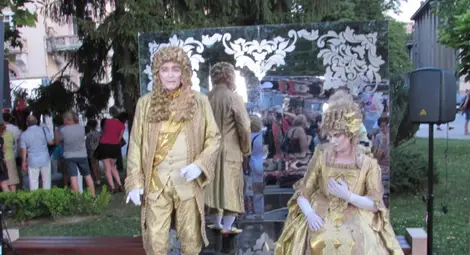 Клеопатра и Кралят Слънце поведоха русенци на пътешествие през 6000 години