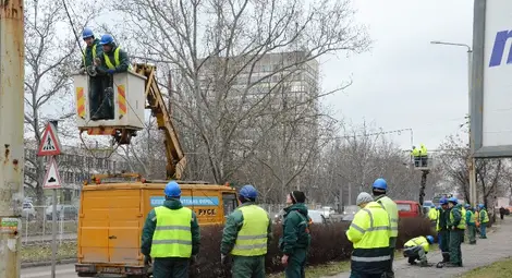 Започна подмяна на 43 км контактна мрежа на тролеите