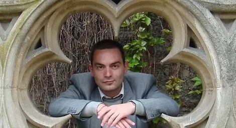 Русенец съветва медийно премиера Близнашки