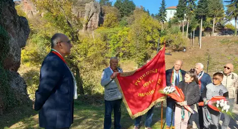 Над 1200 км. изминаха русенските офицери от запаса и резерва в памет на героите от Сръбско-българската война Над 1200 км. изминаха русенските офицери от запаса и резерва в памет на героите от Сръбско-българската война