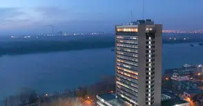 Гости от страната възстановяват приходите на русенските хотели