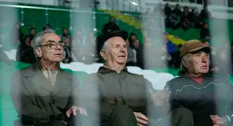 Събирали с SMS-и публика за "Бистришките тигри" /галерия/