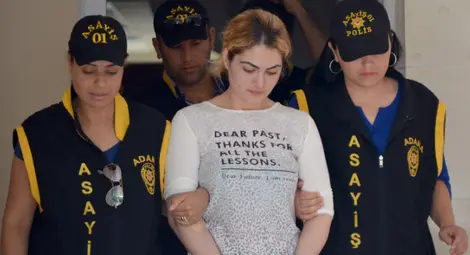 Млада туркиня героиня, след като уби мъжа си, който я пребивал