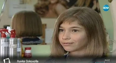 Все повече деца даряват косите си на онкоболни