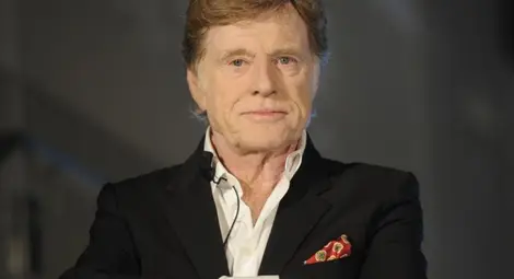 Робърт Редфорд починал, падайки от количка за голф, оказа се измислица