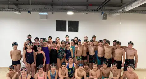 18 медала и 3 отборни купи за малките плувци на "Локомотив"-Русе на международен турнир в Бургас