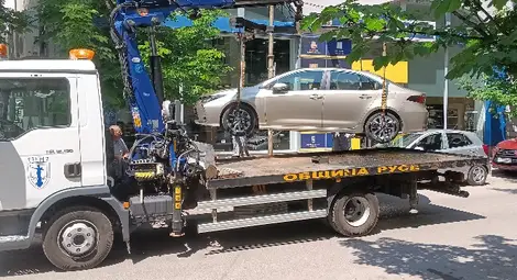 Още един паяк ще вдига колите на нарушители в Русе Още един паяк ще вдига колите на нарушители в Русе