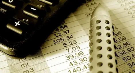 Поданици на императори, крале и султани внасят данъци и осигуровки в Русе