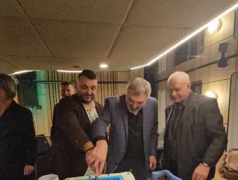 СДС-Русе отбеляза 35 години с тържество и празнична торта