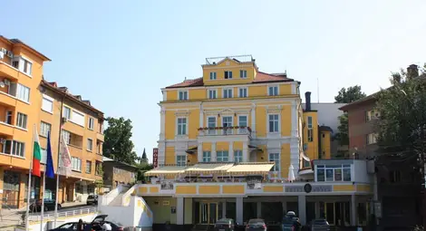 Затварят &bdquo;Княжеска&ldquo; заради честванията  за 140-годишнината на военните окръжия