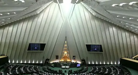 Стрелба в иранския парламент, има ранени