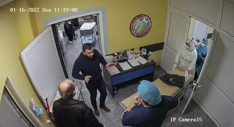 Нападателят в ковид отделението в &bdquo;Медика&ldquo; глобен с 1000 лева