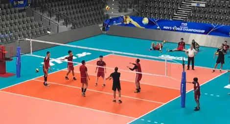 Китайци и французи загряха за голямото волейболно шоу