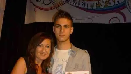 Виктор Арнаудов с две специални награди от фест за млади певци