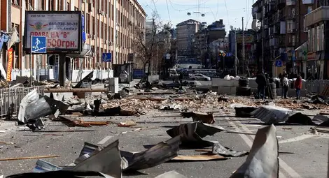 Преценки: Руската офанзива срещу Киев в застой, 80% от жилищата в Мариупол са разрушени