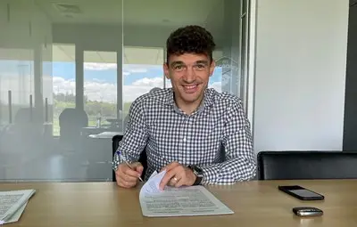 Кешеру подписа за още 2 години с "Лудогорец" Кешеру подписа за още 2 години с "Лудогорец"