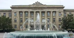 Беснял на пияна глава в заведение до Дунав мост украински тираджия отива на съд