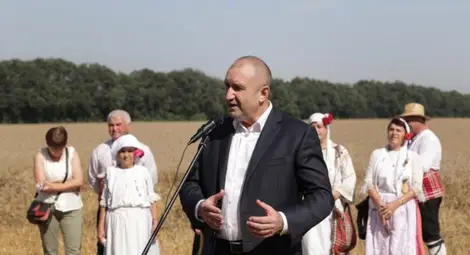 &bdquo;Изправи се.БГ" подкрепят Румен Радев за втори мандат