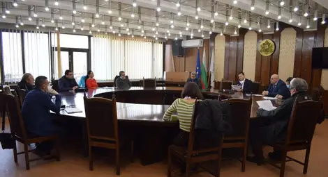 &bdquo;Булмаркет&ldquo; и &bdquo;Оргахим&ldquo; даряват пари за дихателни апарати