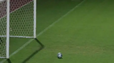 Английски аматьори поставиха рекорд с 29 поредни вкарани дузпи /видео/