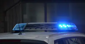 Неизвестен отмъстител счупил по идентичен начин стъкла на три коли в село край Сливо поле