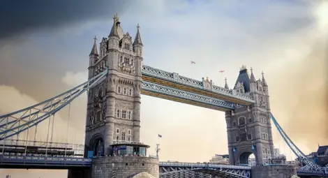 Над 10 000 българи във Великобритания не отговарят на изискванията за статут на уседналост