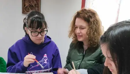 Деца с аутизъм от Русе творят и намират подкрепа в специална инициатива Деца с аутизъм от Русе творят и намират подкрепа в специална инициатива