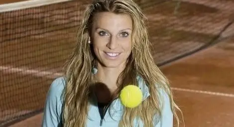 Допингираната Каратанчева като  съдник на допингираната Шарапова