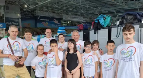 Златните рибки на Фондация &bdquo;Александър Русев&ldquo; с поредни отличия от 7-ия международен турнир по адаптирано плуване в София