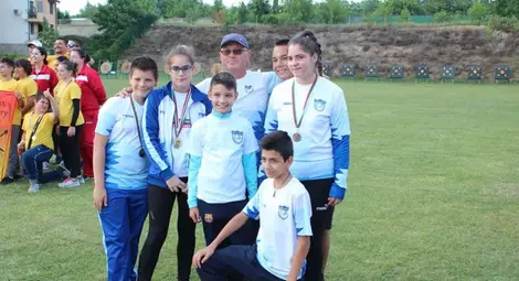 Младите стрелци на &bdquo;Джамбо&ldquo; над всички в държавното