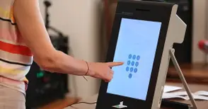 Започна плащането на членовете на СИК