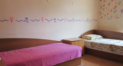 Децата от &bdquo;Розовата къща&ldquo;  спят на нови легла