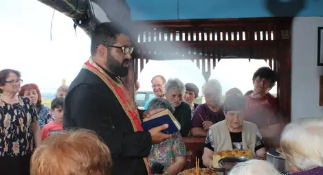 С водосвет и курбан в Белцов  отбелязаха празника Свети Дух