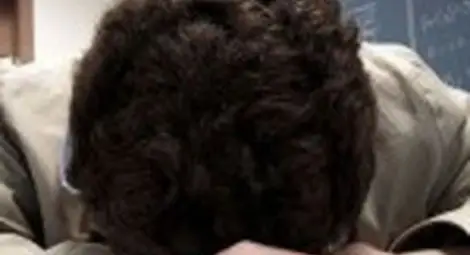 В клас: Момиче напръска съучениците си с невропаралитичен газ