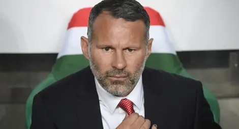 Гигс влезе в спортната „Зала на славата“ в Уелс Гигс влезе в спортната „Зала на славата“ в Уелс