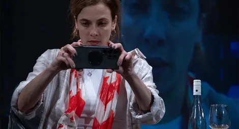 Всичко е статистика, докато не се случи на теб - Весела Бабинова гостува с моноспектакъл в програмата на конкурса „Слави Шкаров“ Всичко е статистика, докато не се случи на теб - Весела Бабинова гостува с моноспектакъл в програмата на конкурса „Слави Шкаров“