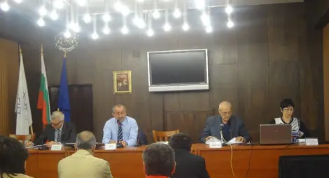 Пропадащи пътища и стари линейки сред проблемите за идващата зима