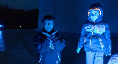 Със сини светлини в Русе се отбеляза Световният ден за информираност за аутизма /галерия/ Със сини светлини в Русе се отбеляза Световният ден за информираност за аутизма /галерия/