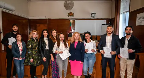 Стажант-юристите официално встъпиха в длъжност в Окръжен съд &ndash; Русе